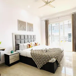 Zen - Golf Course Road Hotel